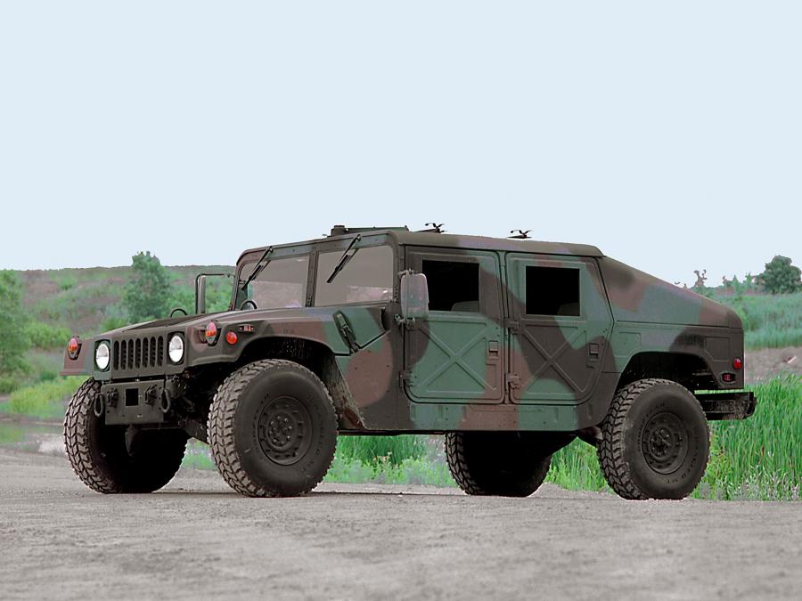  HMMWV M1025 1984 года  (фото 1 из 16)